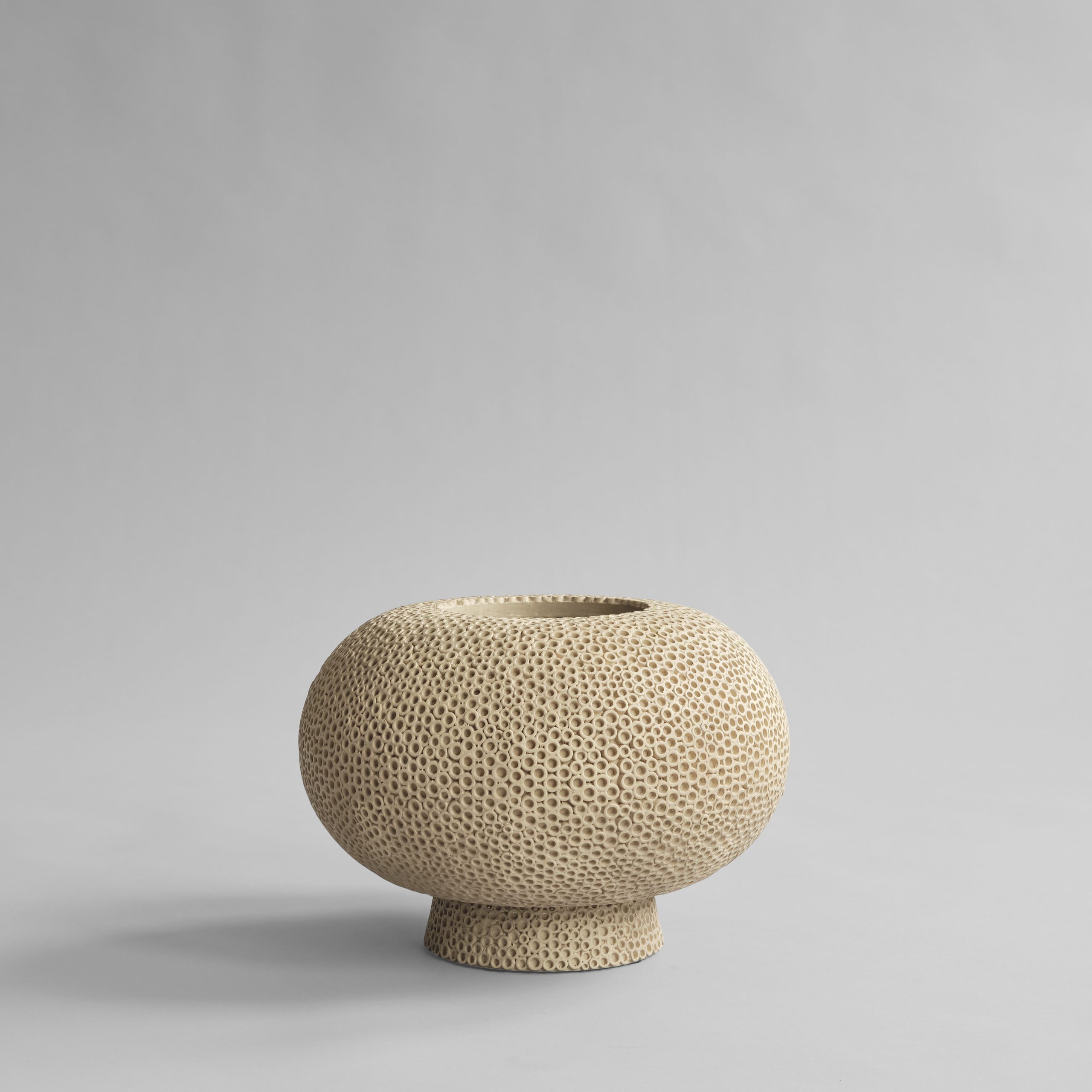 Kabin Vase, Shisen -- Sand - Image 2